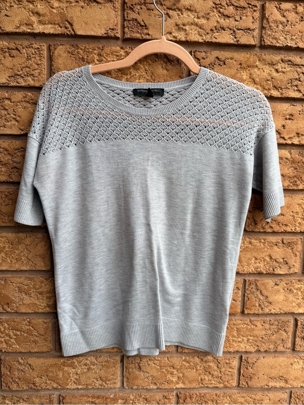 🌿10/$25 • Banana Republic Crochet Short Sleeve Sweater